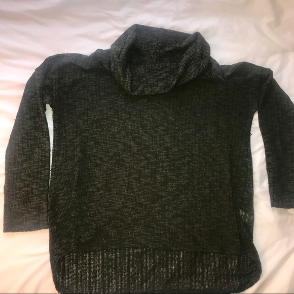 Green turtle neck - Picture 1 of 5